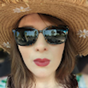 Meet your Posher, Catia